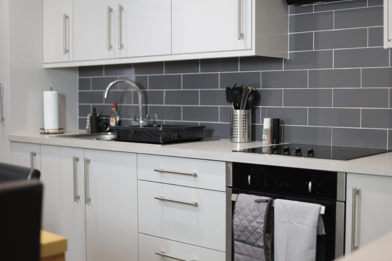 5 Bed Town House Within City Centre And Sleeps Up To 11 With Sky And Netflix Birmingham Exterior foto