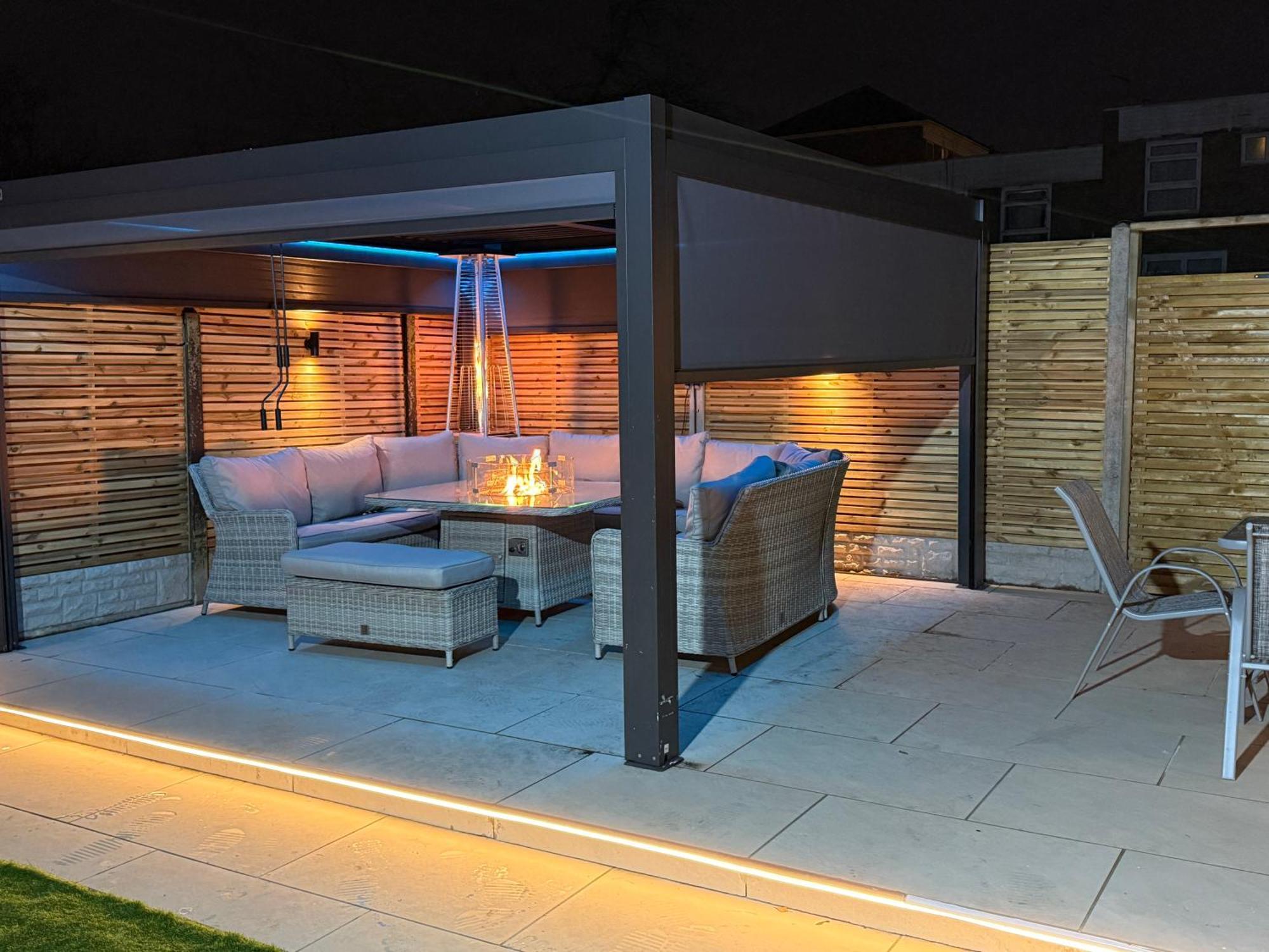 5 Bed Town House Within City Centre And Sleeps Up To 11 With Sky And Netflix Birmingham Exterior foto