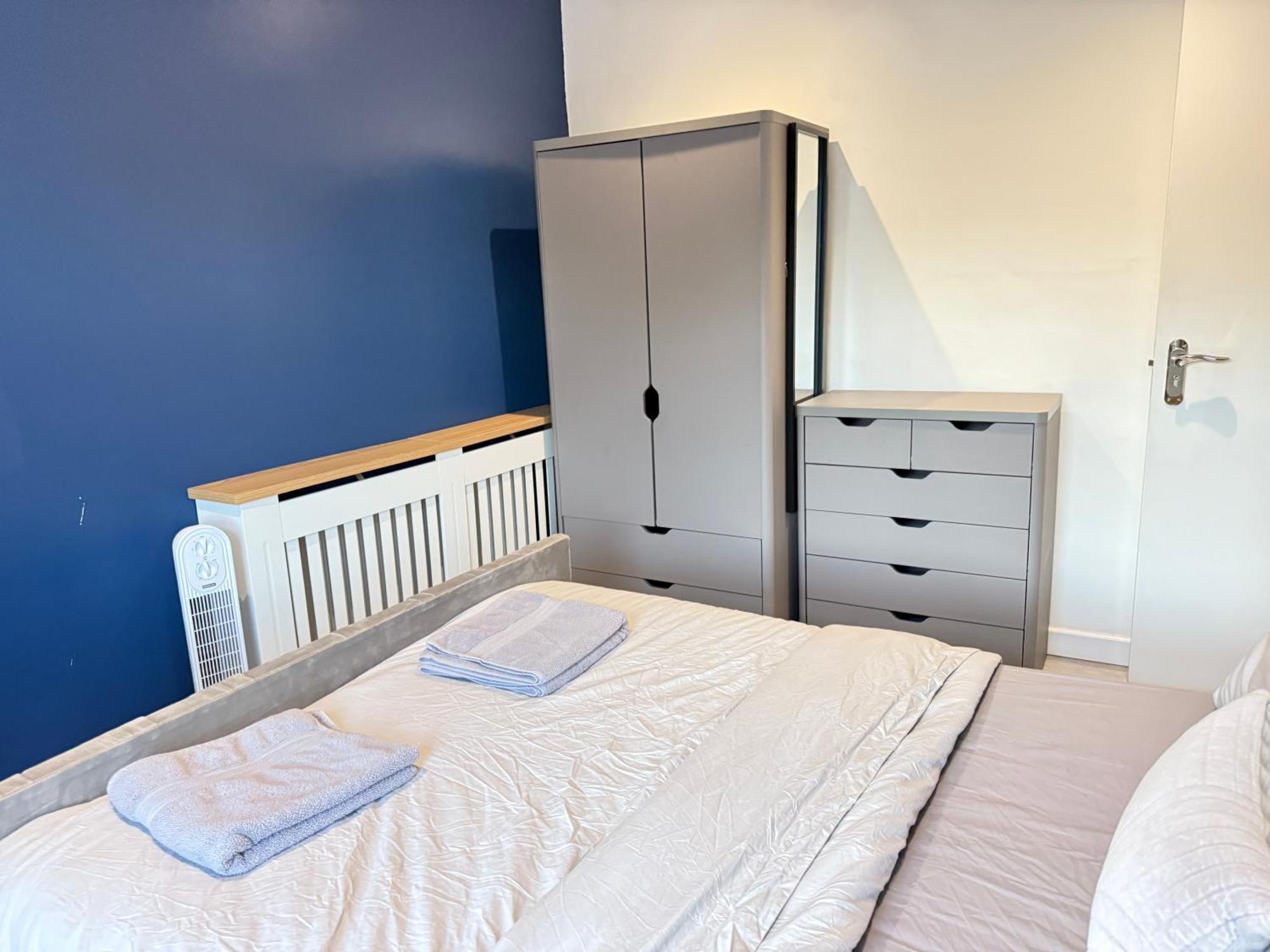 5 Bed Town House Within City Centre And Sleeps Up To 11 With Sky And Netflix Birmingham Exterior foto